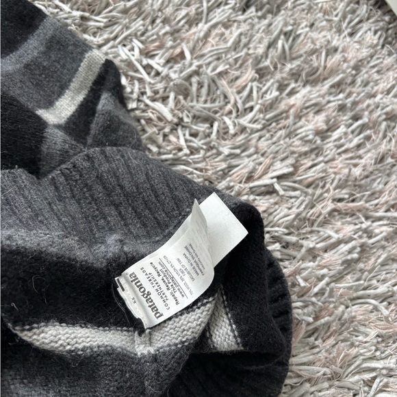 Patagonia Sweater Striped Black / Grey Wool Men's Sz Medium - Picture 6 of 7